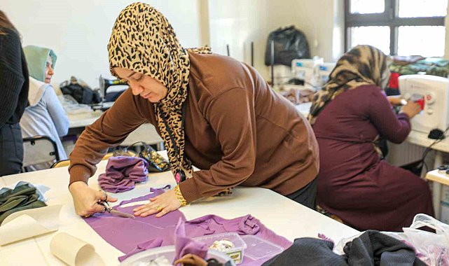 Şehitkamilli kadınlardan giyim kursuna yoğun talep