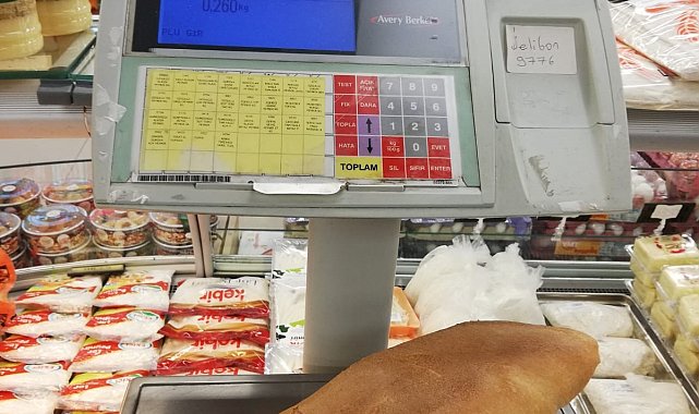 Serdivan'da zabıta ekiplerinden market ve fırınlara denetim