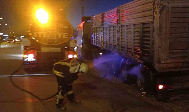 Seyir halindeki kamyon aynı gün içinde hem Bucak'ta hem de Burdur'da yandı