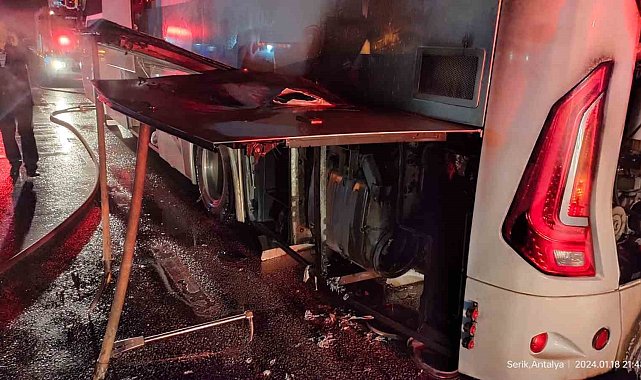 Seyir halindeki otobüste çıkan yangın korkuttu