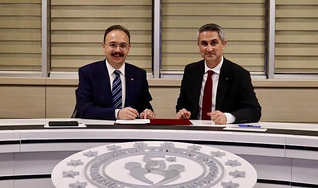 Siirt Atatürk Stadı tribün inşaatı tamamlanıyor