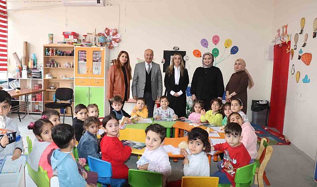 Siirt Belediyesi minik adımlar kreşinde karne heyecanı yaşandı