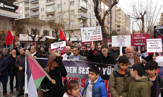 Siirt'te vatandaşlar Filistin ve şehitler için yürüdü