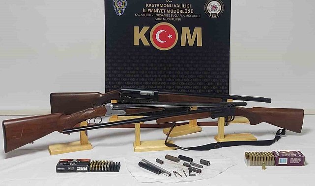 Silah tamir atölyesine yapılan baskında çok sayıda silah ele geçirildi: 2 gözaltı