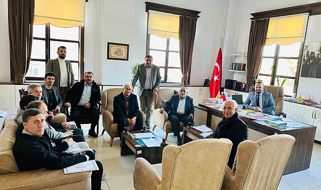 Simav'da vaaz kursuna katılan din görevlilerine Başarı Belgesi