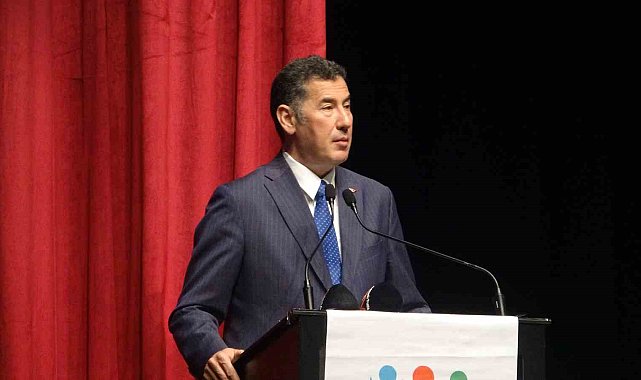 Sinan Oğan Balıkesir'de
