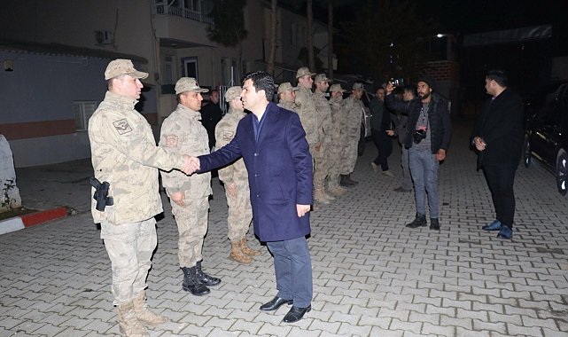 Sınır hattında görevli güvenlik güçleri unutulmadı