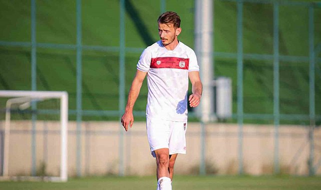Sivasspor'da Abdulkadir Parmak ile yollar ayrıldı