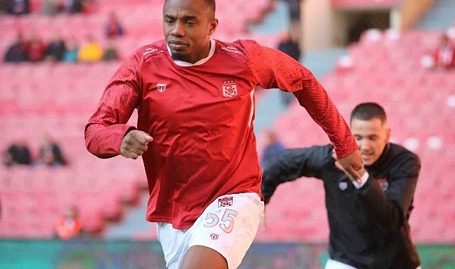 Sivasspor'da Fode Koita kırmızı kart gördü