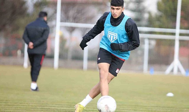 Sivasspor'un genç yıldızı Brentford'a gidiyor