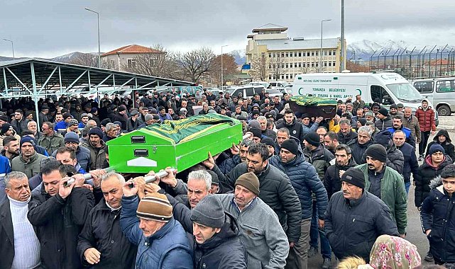 Sobadan sızan gazdan hayatını kaybeden baba ve oğlu toprağa verildi