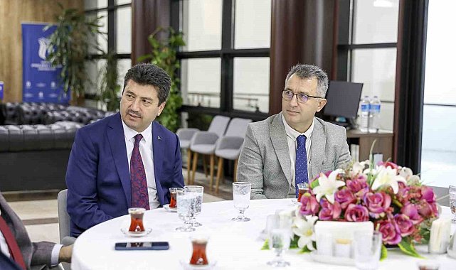 SUBÜ Fikir Sofrası'nda sağlık eğitimi konuşuldu