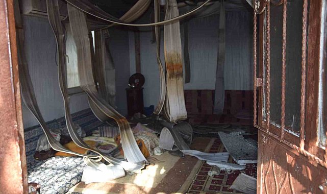 Tarım işçilerinin kaldığı ev yangında kullanılamaz hale geldi