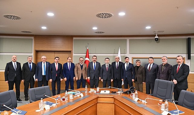 Tarım ve Orman Bakanı Yumaklı, TÜDKİYEB heyetini kabul etti