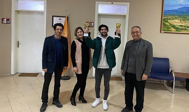 Tavşanlı MYO'da turnuvalarda dereceye giren takımlara kupaları verildi