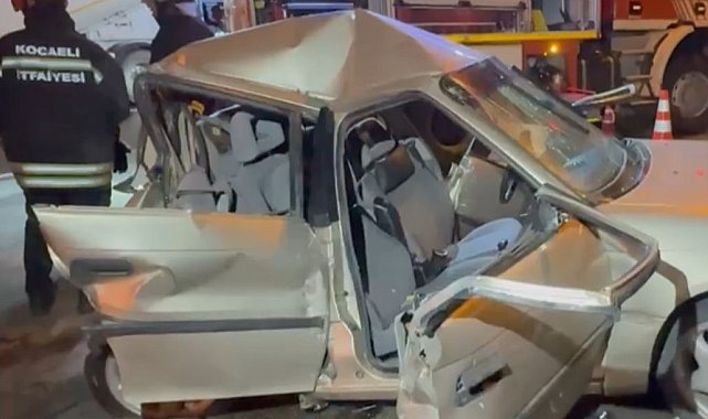 TEM'de tırla çarpışan otomobil kağıt gibi ezildi: 2 ağır yaralı