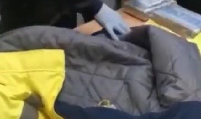 Tır sürücüsünün montunda 3 kilogram kokain bulundu