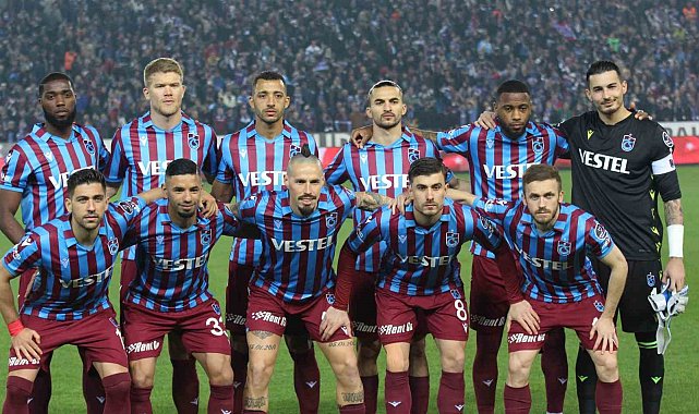 Trabzonspor'da şampiyon kadro dağlıyor