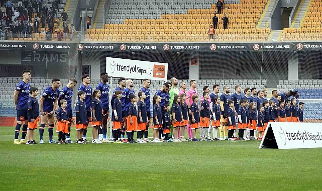 Trendyol Süper Lig: RAMS Başakşehir: 0 - Adana Demirspor: 0