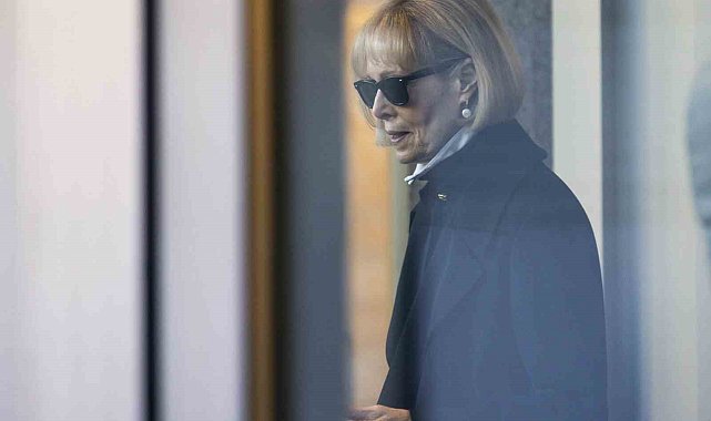 Trump'ın E. Jean Carroll ile davasında bugünkü duruşma jüri üyesinin hastalığı nedeniyle ertelendi