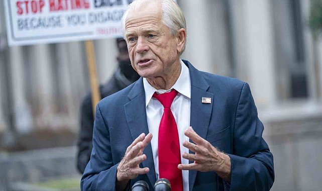 Trump'ın eski danışmanı Peter Navarro'ya 4 ay hapis cezası