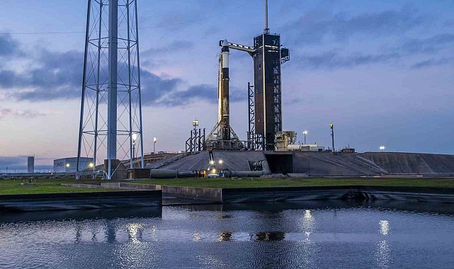 Türkiye'nin ilk astronotu Alper Gezeravcı'nın uzay yolculuğu yarına ertelendi