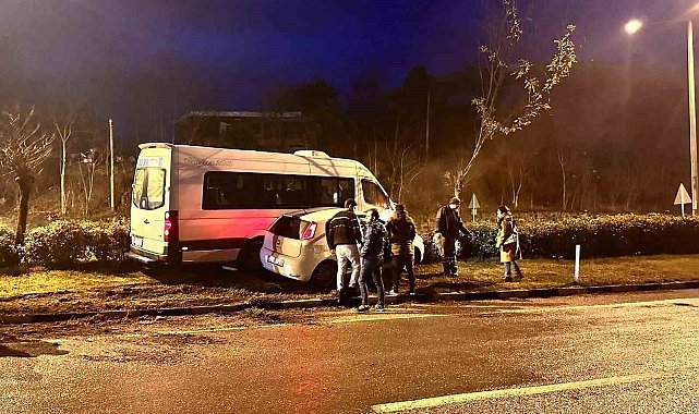 Üç kişinin yaralandığı kaza güvenlik kamerasında