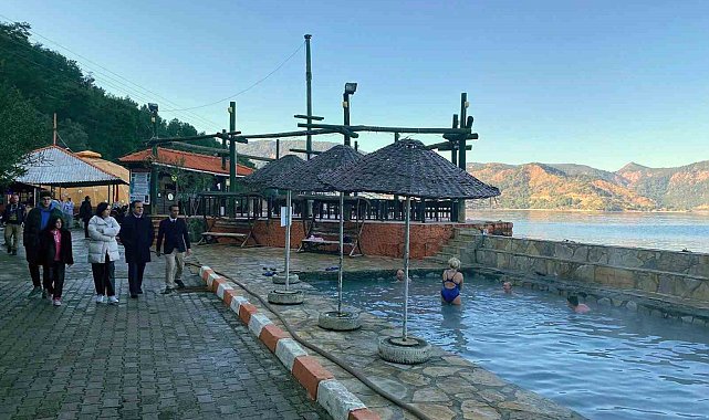 Vali Akbıyık, Sultaniye şifa kaynağında incelemelerde bulundu