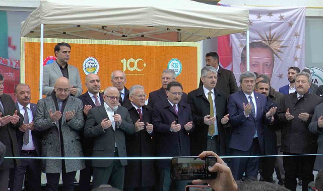 Vali Çiçek: "Spor, gençlerimizi zehirlemek isteyenlere inat elimizi taşın altına koymamız gereken bir alan"