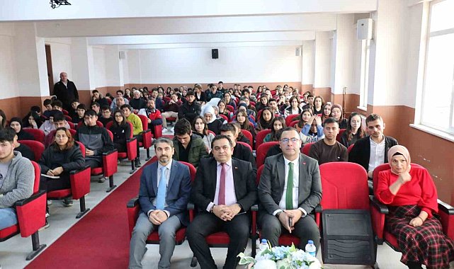 Vali Yardımcısı Kolsuz, öğrencilerle buluştu