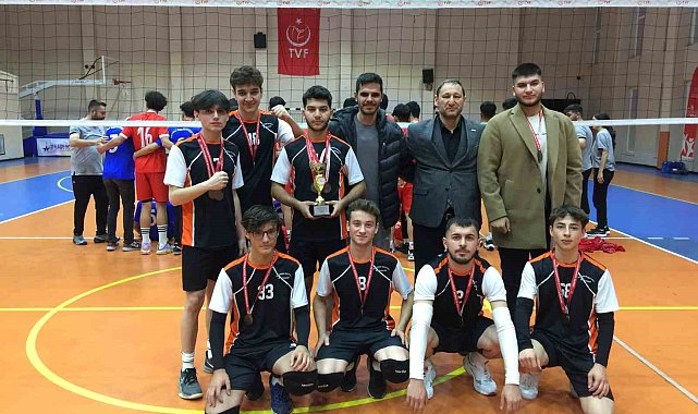 Voleybol Genç Erkekler Kayseri Şampiyonu Elit Voleybol oldu