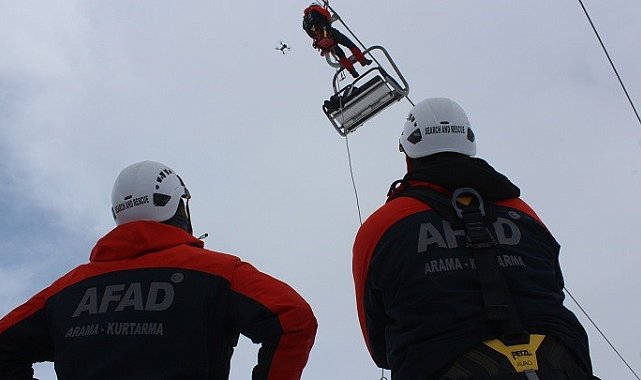 Yedikuyular Kayak Merkezi'nde nefes kesen kurtarma tatbikatı