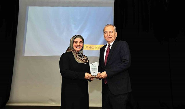 Yılın Altın Ok ödülü Başkan Zolan'ın oldu