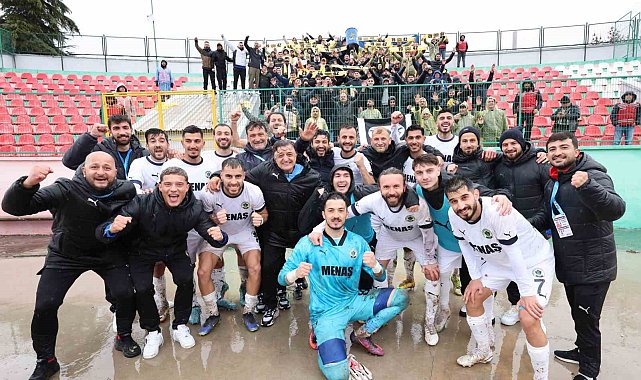 Yılmaz Vural yönetimindeki Menemen FK, zirveye oynuyor