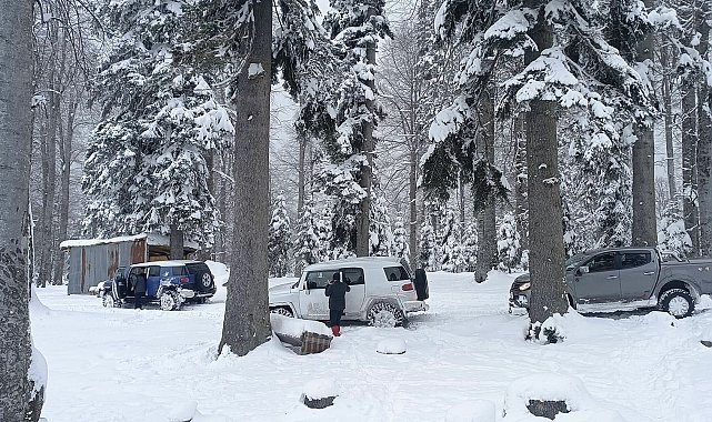 Yolda kalanları Offroadçılar kurtardı
