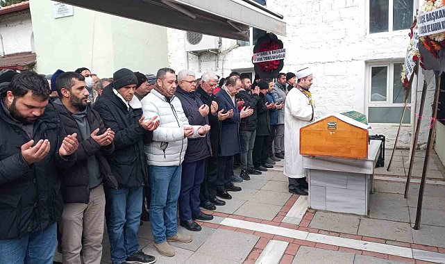 Yunanistan'ın gözaltına aldığı kepçe operatörü toprağa verildi