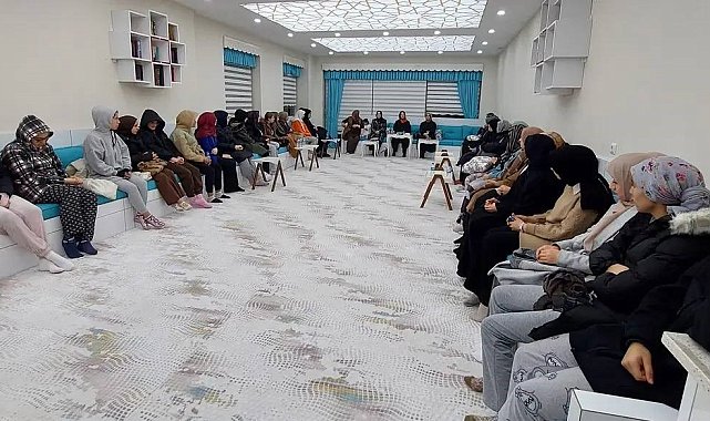Yurtlarda kalan üniversite öğrencilerine 'İslam'da Şehitlik ve Gazilik' konulu konferans verildi