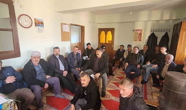 Ziraat mühendisleri çiftçileri bilgilendirdi