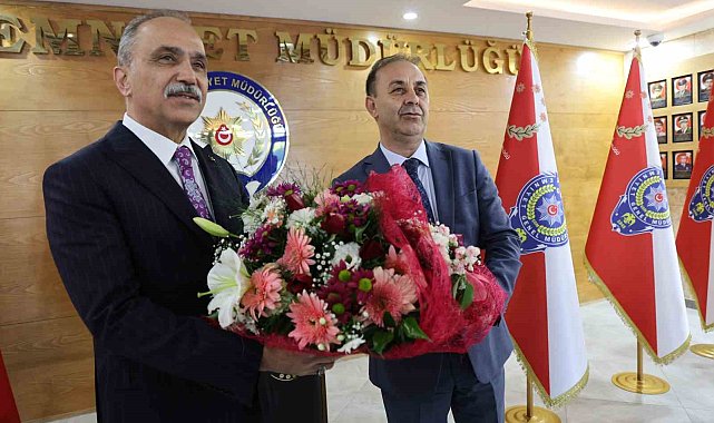 Adana Emniyetinde devir teslim yapıldı