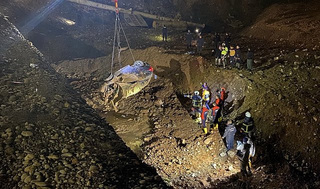 Adıyaman'daki feci kaza kamerada: 1 polis hayatını kaybetti, 1 polis yaralandı