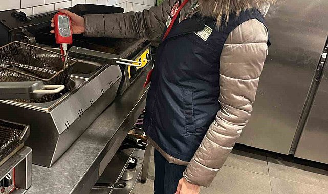 Afyonkarahisar'da fast-food ürün satan işletmeler denetlendi