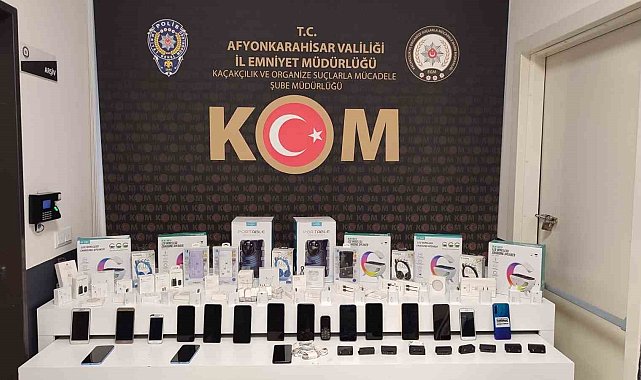 Afyonkarahisar'da kaçak cep telefonu ve elektronik ürün operasyonu