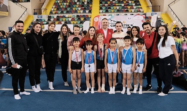 Afyonkarahisarlı cimnastikçilerden büyük başarı