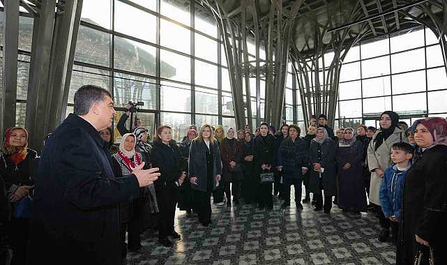 AK Parti Kadın ve Gençlik Teşkilatı, Şehitkamil hizmetlerini gezdi