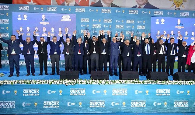 AK Parti, Ordu'da belediye başkan adaylarını tanıttı