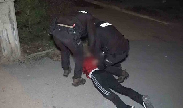 Aksaray&#039;da aranan 43 şahıs yakalandı, 17 kişi tutuklandı