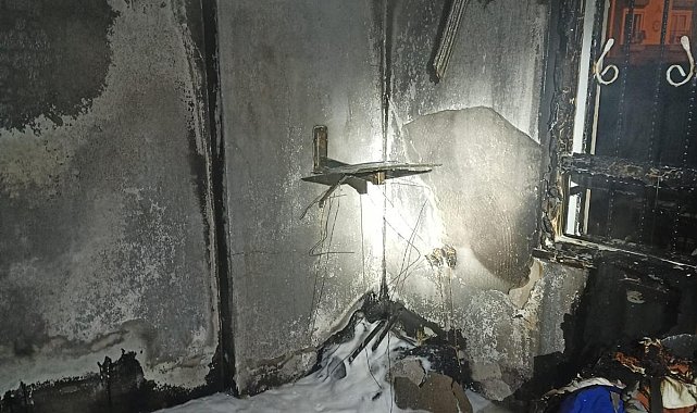 Antakya'da yanan ev kullanılmaz hale geldi