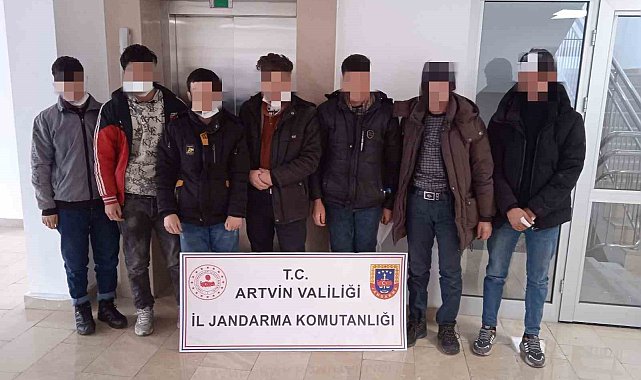 Artvin'de 7 kaçak göçmen yakalandı