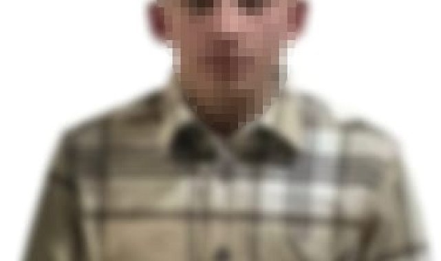 Asker eğlencesi konvoyunda motosiklet üzerinde havaya ateş açan şahıs kamerada