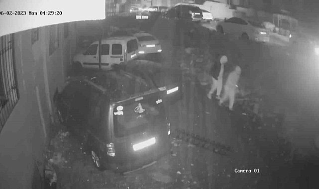 Asrın felaketine ait ortaya çıkan görüntülerde; insanların yaşadığı panik ve yıkım anı kameraya yansıdı